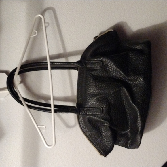 Kenneth Cole purse - Picture 3 of 6